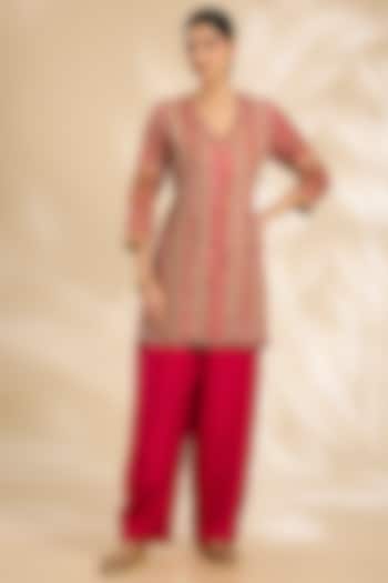Red Silk Hand & Machine Embroidered Kurta Set by Debyani at Pernia's Pop Up Shop