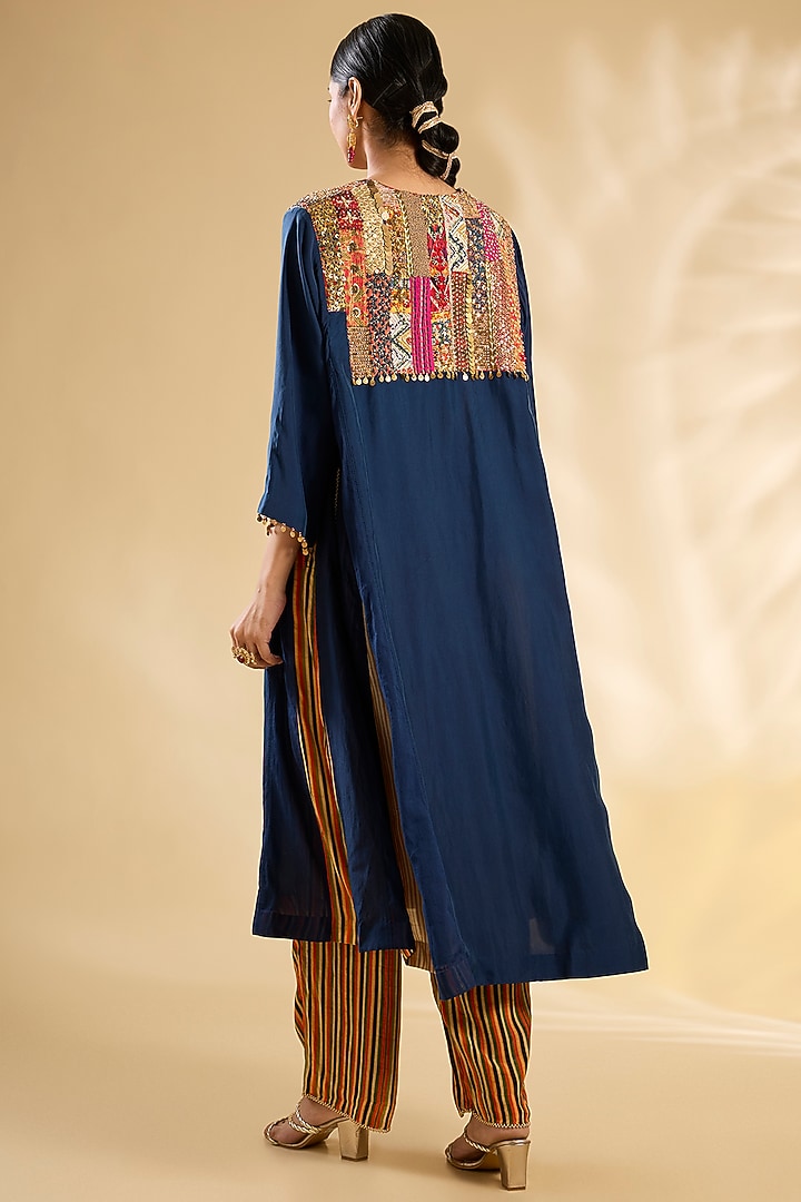 Navy Blue Silk Hand & Machine Embroidered Kurta Set by Debyani at Pernia's Pop Up Shop