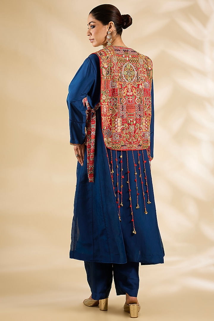 Navy Blue Silk Embroidered Jacket Kurta Set by Debyani at Pernia's Pop Up Shop
