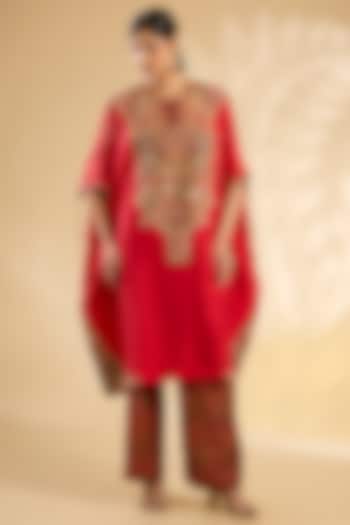 Red Silk Hand & Machine Embroidered Kurta Set by Debyani at Pernia's Pop Up Shop
