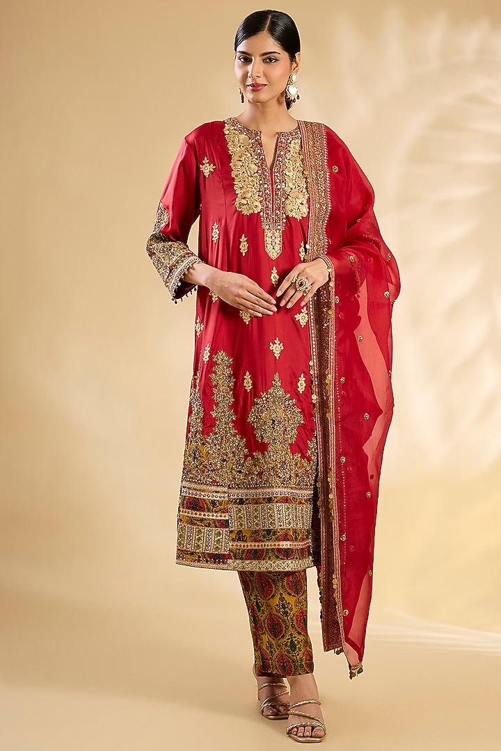 Red Silk Hand & Machine Embroidered Kurta Set by Debyani at Pernia's Pop Up Shop