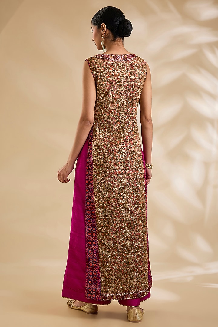Magenta Silk Hand & Machine Embroidered Kurta Set by Debyani at Pernia's Pop Up Shop