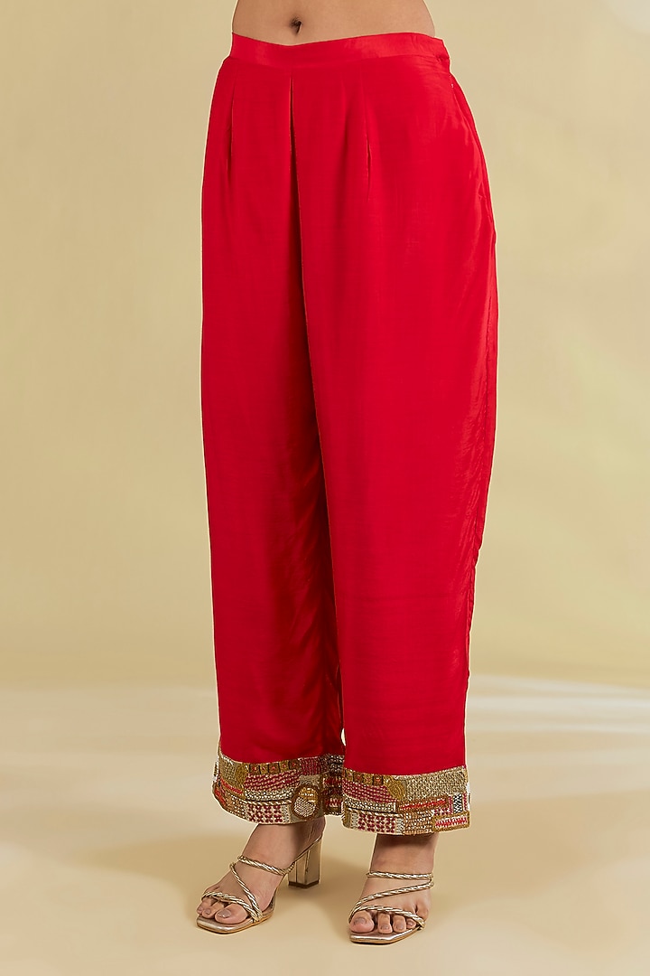 Ivory Silk Hand & Machine Embroidered Abstract Kaftan Set by Debyani at Pernia's Pop Up Shop
