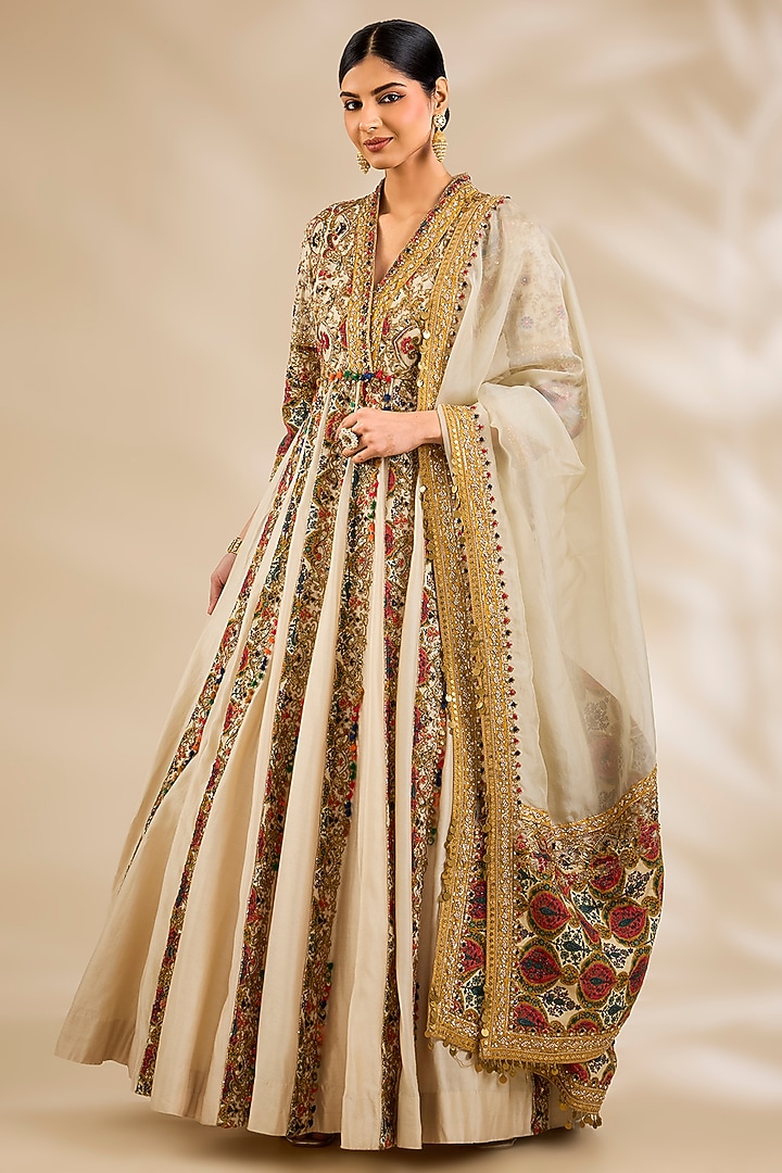 Ivory Chanderi Hand & Machine Embroidered Bridal Anarkali Set by Debyani at Pernia's Pop Up Shop