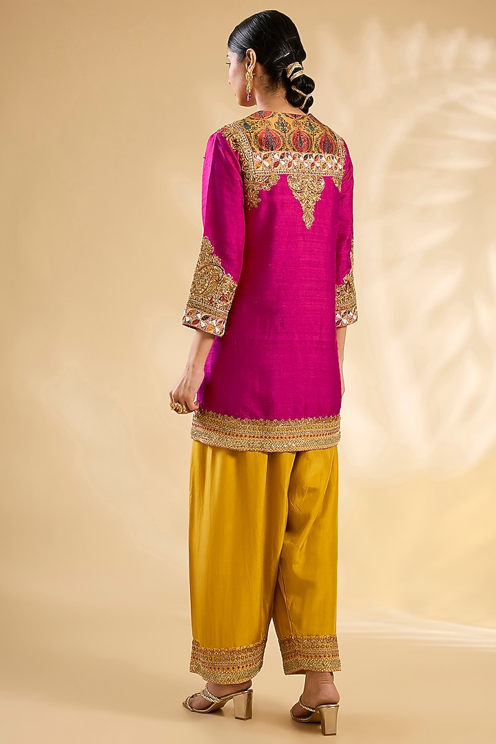 Rani Pink Silk Abstract Printed & Hand Embroidered Kurta Set by Debyani at Pernia's Pop Up Shop