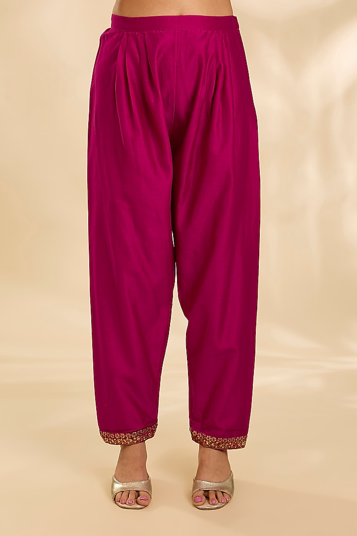Magenta Silk Hand & Machine Embroidered Kurta Set by Debyani at Pernia's Pop Up Shop