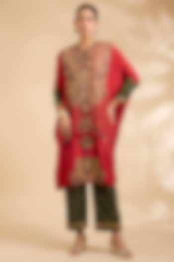 Red Silk & Cotton Ajrakh Printed Kaftan Set by Debyani at Pernia's Pop Up Shop