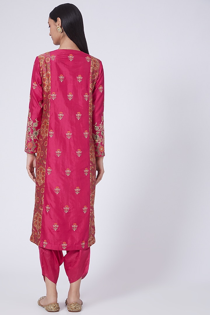 Magenta Silk Kurta Set by Debyani at Pernia's Pop Up Shop