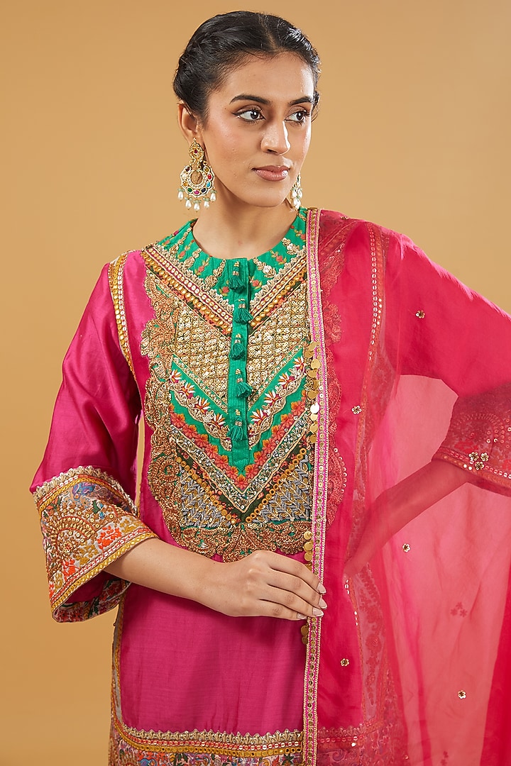 Pink Chanderi Silk Mirror Work Kashmiri Kurta Set by Debyani at Pernia's Pop Up Shop