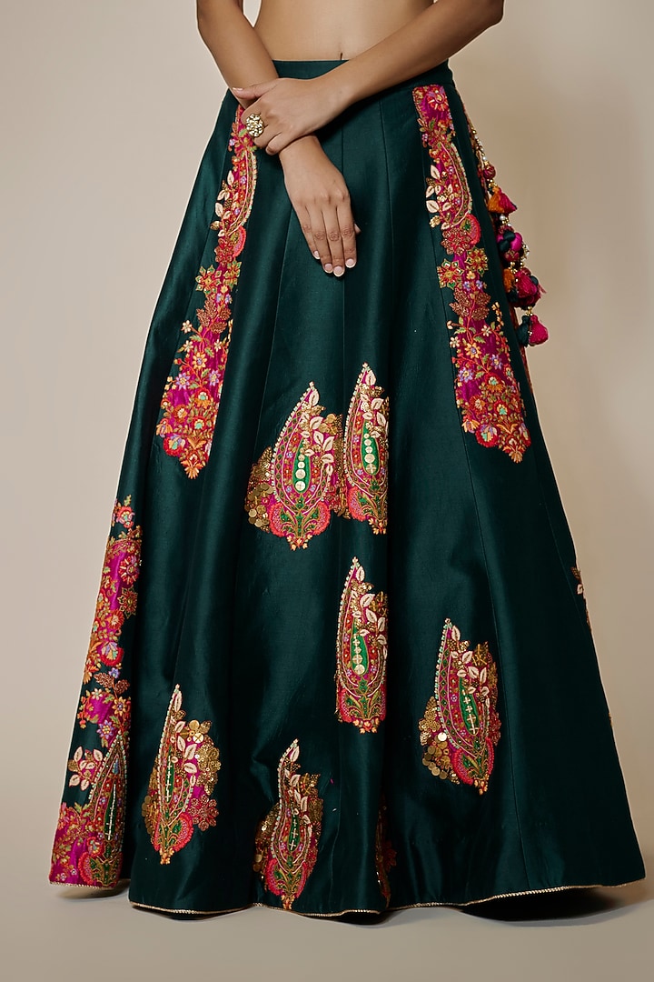 Dark Green Chanderi Silk Boota Embroidered Bridal Lehenga Set by Debyani at Pernia's Pop Up Shop