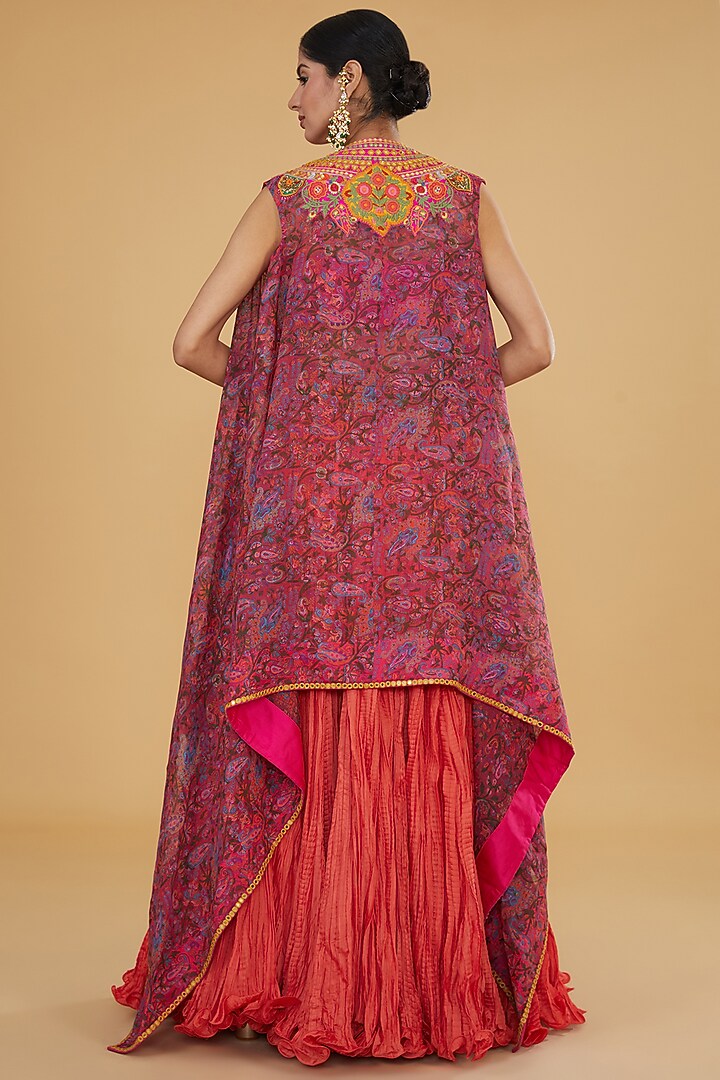 Pink Organza Paisley Printed Cape Set by Debyani at Pernia's Pop Up Shop