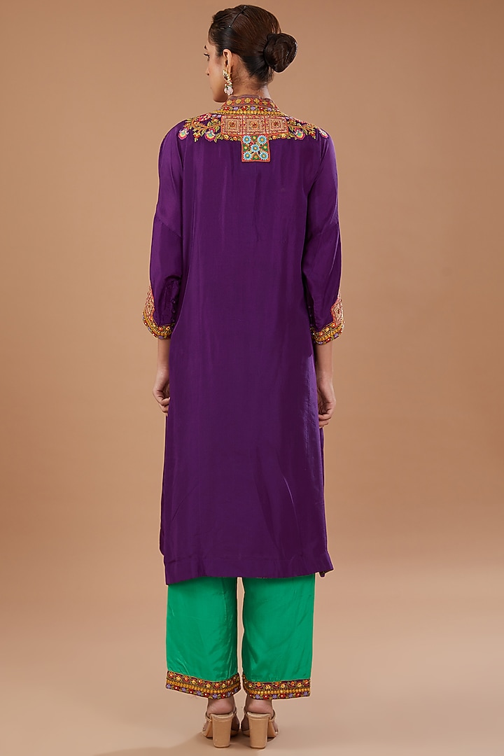 Purple Silk Embroidered Kurta Set by Debyani at Pernia's Pop Up Shop