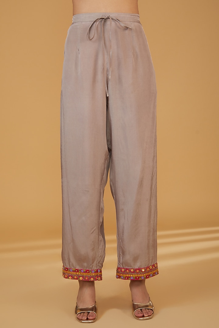 Rani Pink Chanderi Silk Embroidered Kurta Set by Debyani at Pernia's Pop Up Shop