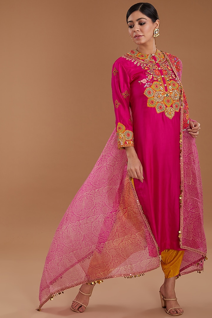 Magenta Chanderi Kurta Set by Debyani