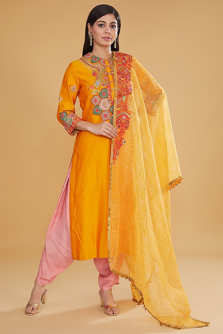 Orange Silk Embroidered Kurta Set by Debyani at Pernia's Pop Up Shop