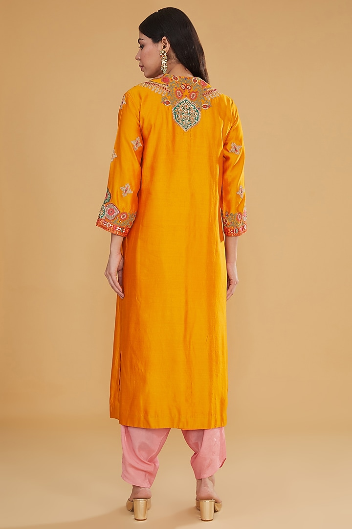 Orange Silk Embroidered Kurta Set by Debyani at Pernia's Pop Up Shop