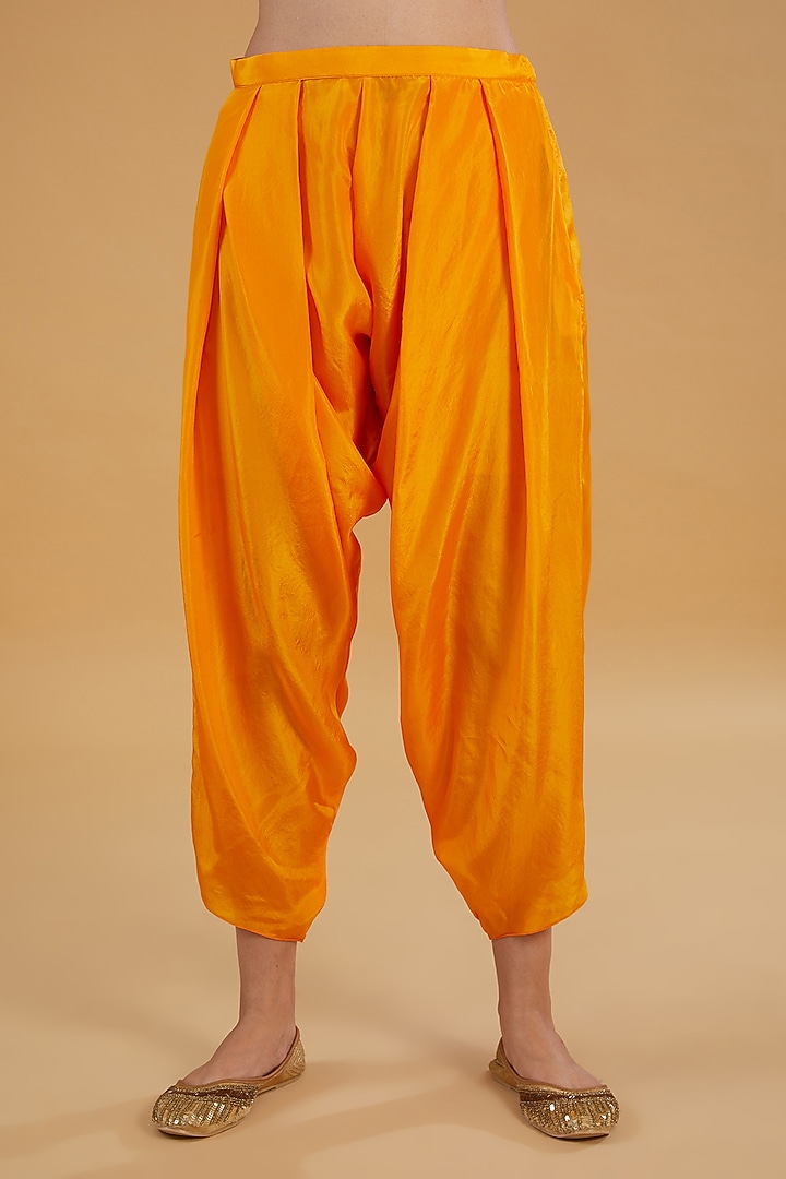 Orange Chanderi Silk Hand & Machine Embroidered Kurta Set by Debyani at Pernia's Pop Up Shop