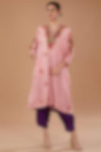 Pink Silk Boota Embroidered Kaftan Kurta Set by Debyani at Pernia's Pop Up Shop