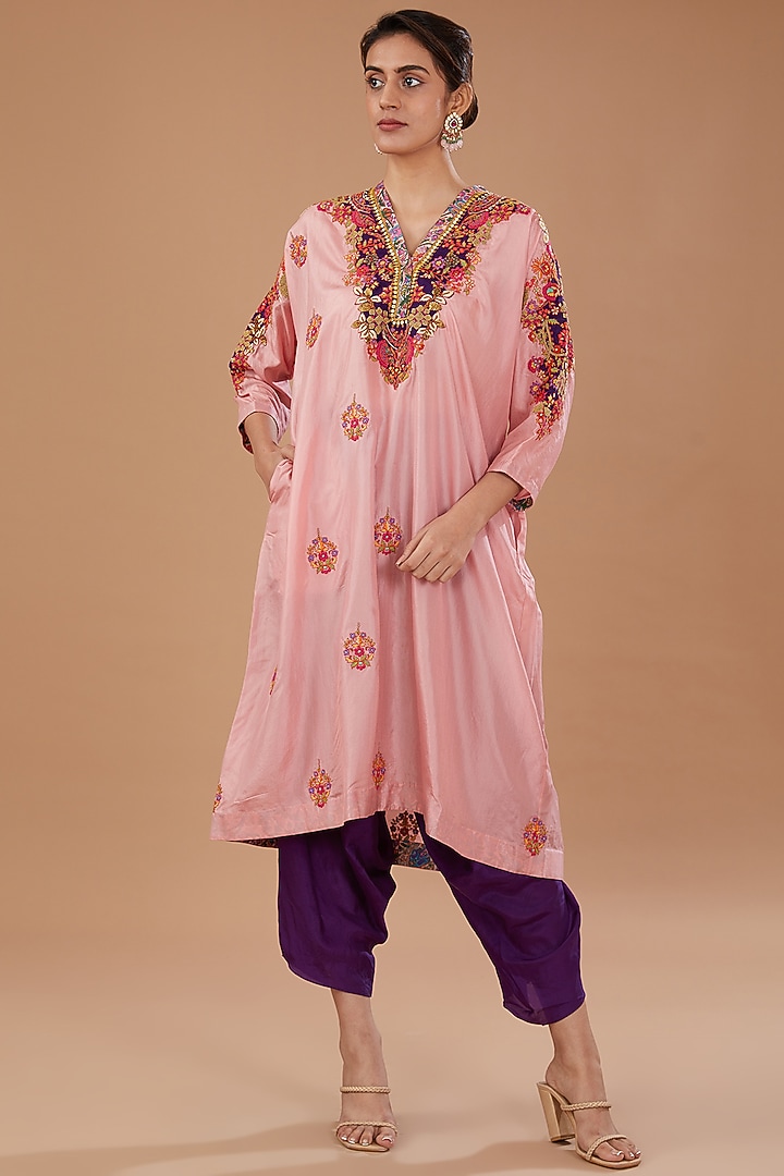 Pink Silk Boota Embroidered Kaftan Kurta Set by Debyani at Pernia's Pop Up Shop