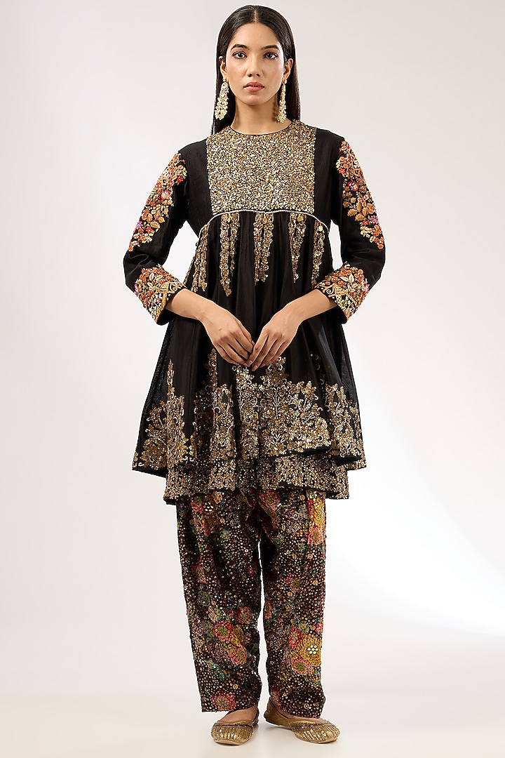 Black Silk Chanderi Hand & Machine Embroidered Kurta Set by Debyani at Pernia's Pop Up Shop