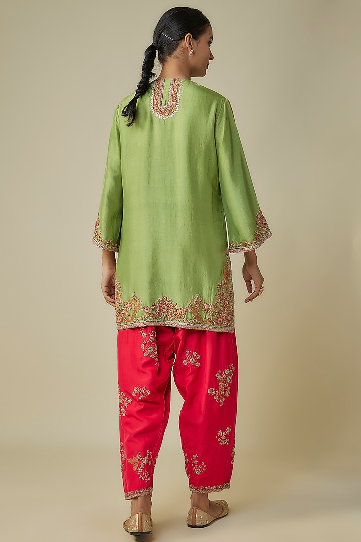 Green Silk Hand & Machine Embroidered Kurta Set by Debyani at Pernia's Pop Up Shop