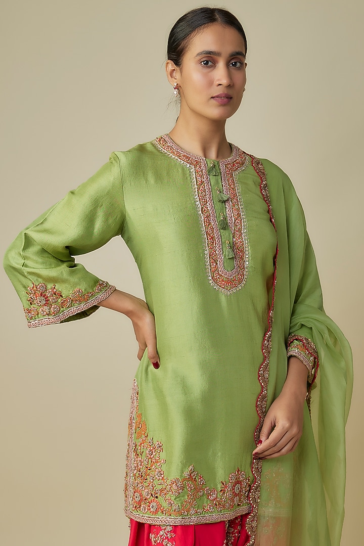 Green Silk Hand & Machine Embroidered Kurta Set by Debyani at Pernia's Pop Up Shop