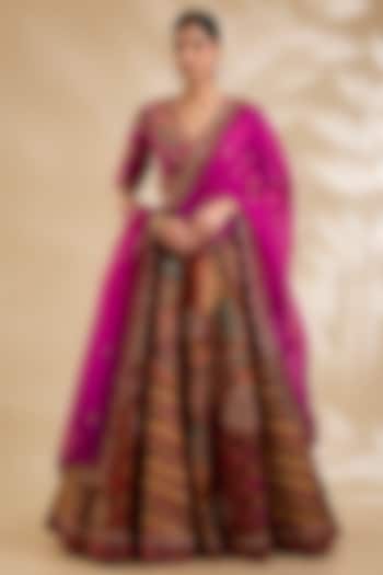 Rani Pink Chanderi Hand & Machine Embroidered Bridal Lehenga Set by Debyani at Pernia's Pop Up Shop