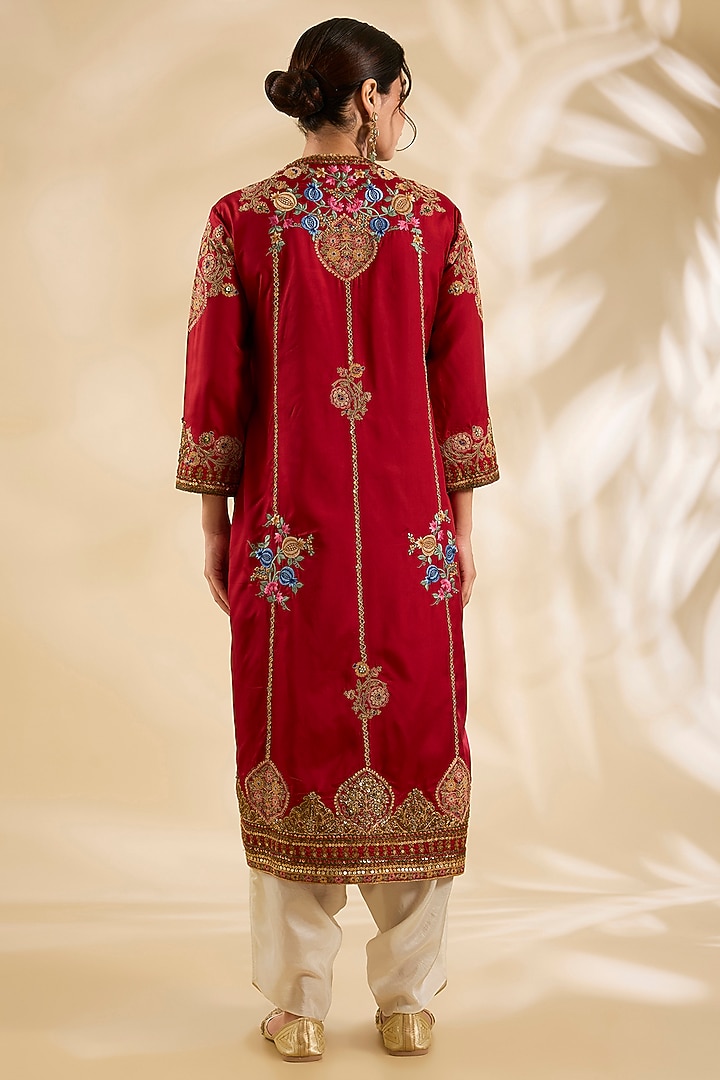 Maroon Silk Hand & Machine Embroidered Kurta Set by Debyani at Pernia's Pop Up Shop