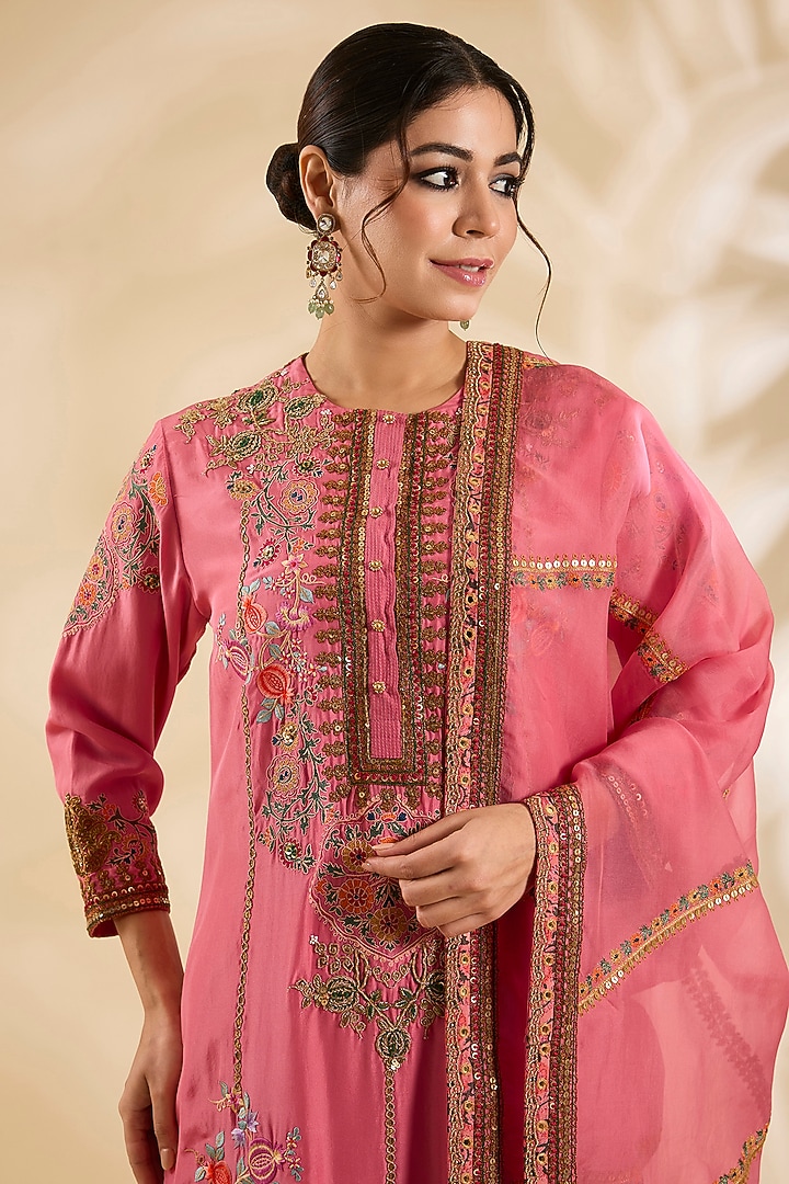 Candy Pink Silk Hand & Machine Embroidered Kurta Set by Debyani at Pernia's Pop Up Shop