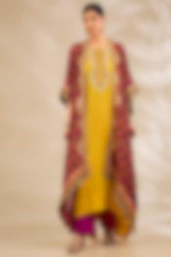 Magenta Silk Embroidered & Printed Cape Set by Debyani at Pernia's Pop Up Shop