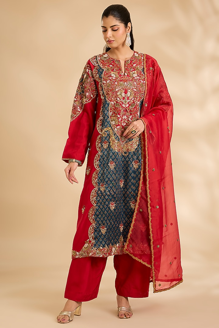 Red Chanderi & Organza Hand Embroidered Kurta Set by Debyani at Pernia's Pop Up Shop