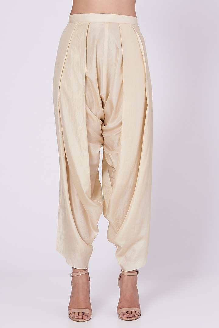 Old Rose Chanderi Kurta Set by Debyani at Pernia's Pop Up Shop