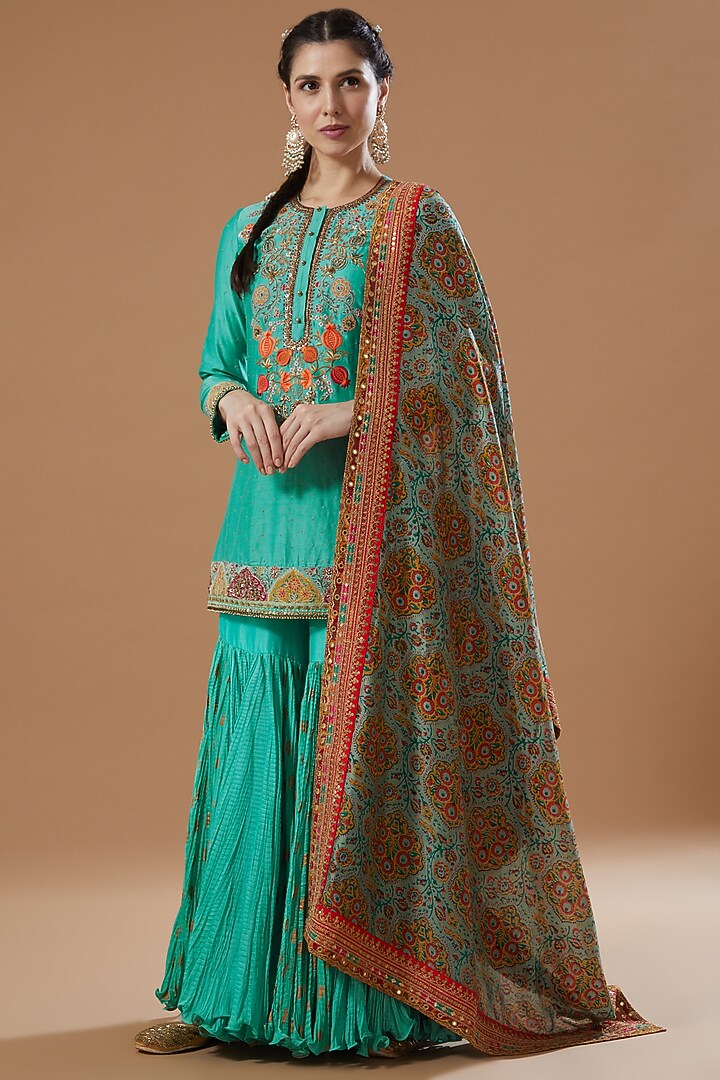 Feroza Chanderi Wedding Sharara Set by Debyani at Pernia's Pop Up Shop