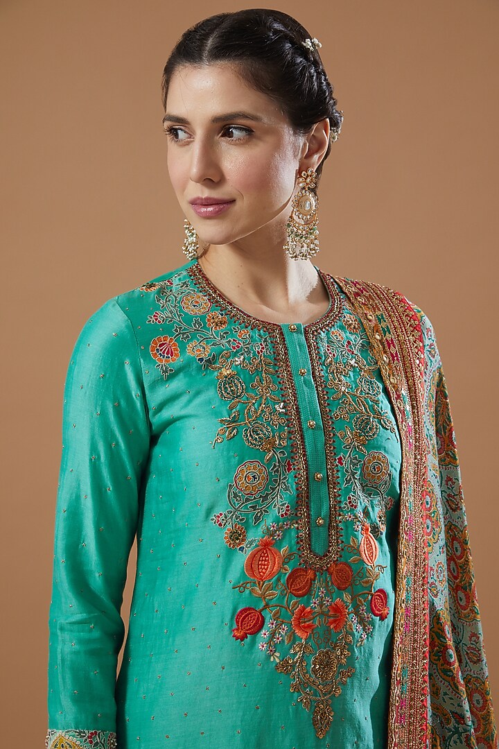 Feroza Chanderi Wedding Sharara Set by Debyani at Pernia's Pop Up Shop