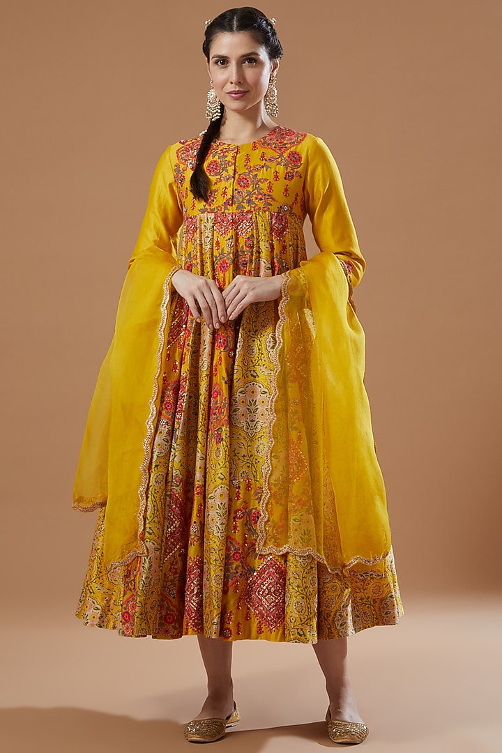 Mustard Chanderi Kalidar Wedding Anarkali Set by Debyani at Pernia's Pop Up Shop