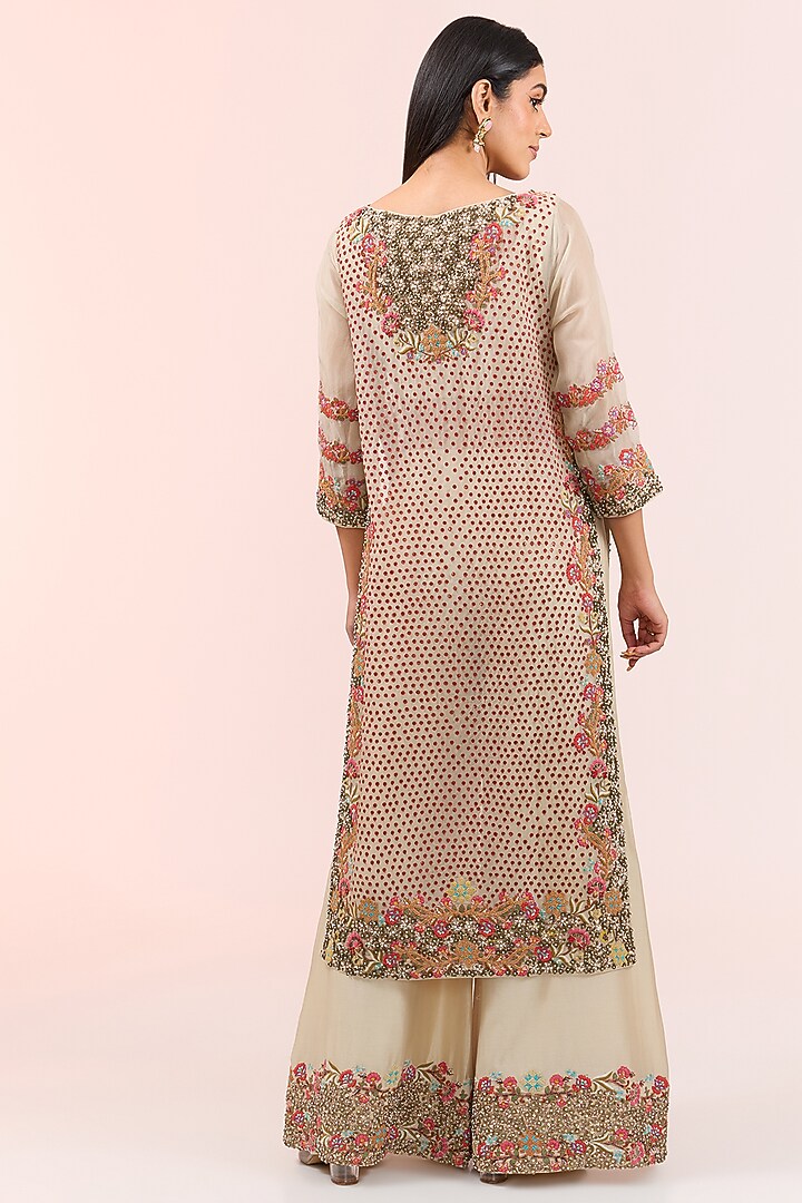 Ivory Silk Hand & Machine Embroidered Kurta Set by Debyani at Pernia's Pop Up Shop