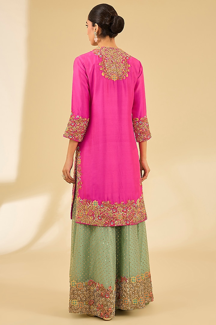 Magenta Silk Hand & Machine Embroidered Kurta Set by Debyani at Pernia's Pop Up Shop