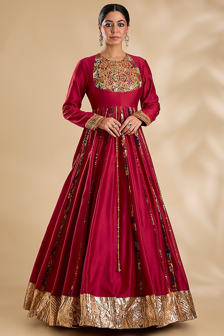 Maroon Silk Hand & Machine Embroidered Bridal Anarkali Set by Debyani at Pernia's Pop Up Shop