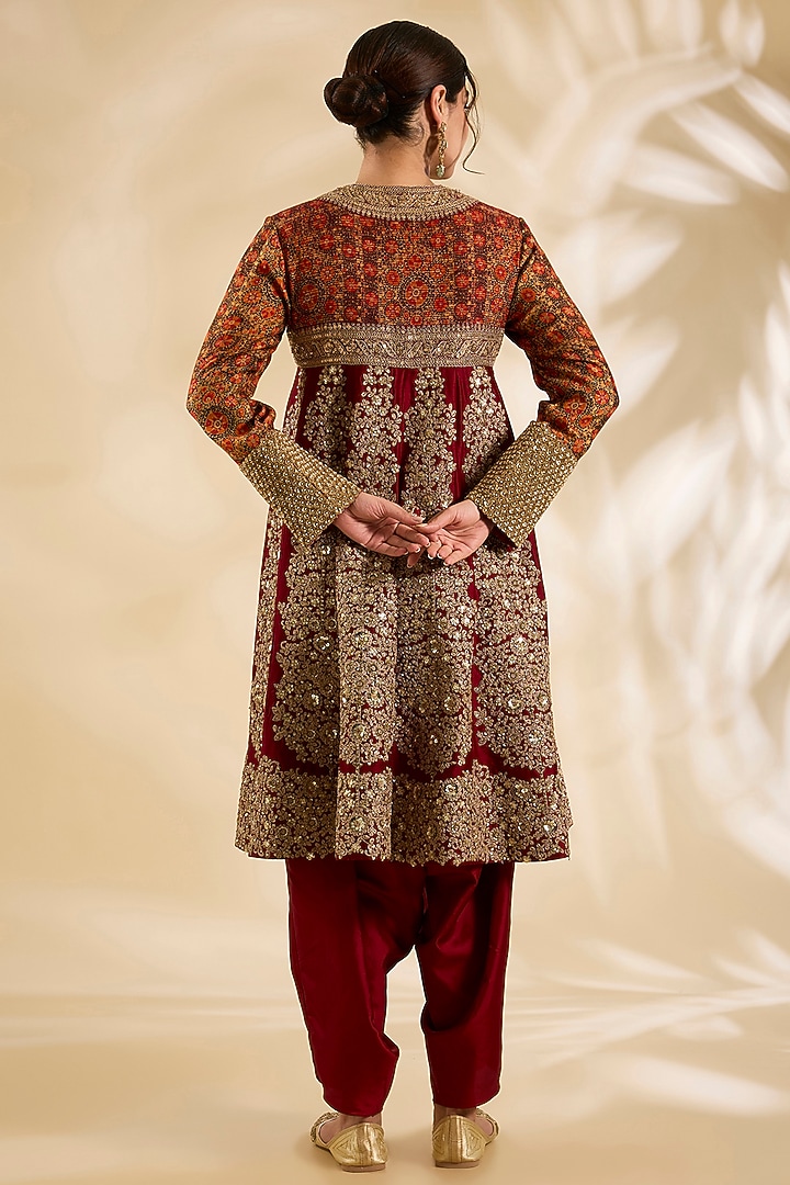 Maroon Silk Hand & Machine Embroidered Kurta Set by Debyani at Pernia's Pop Up Shop