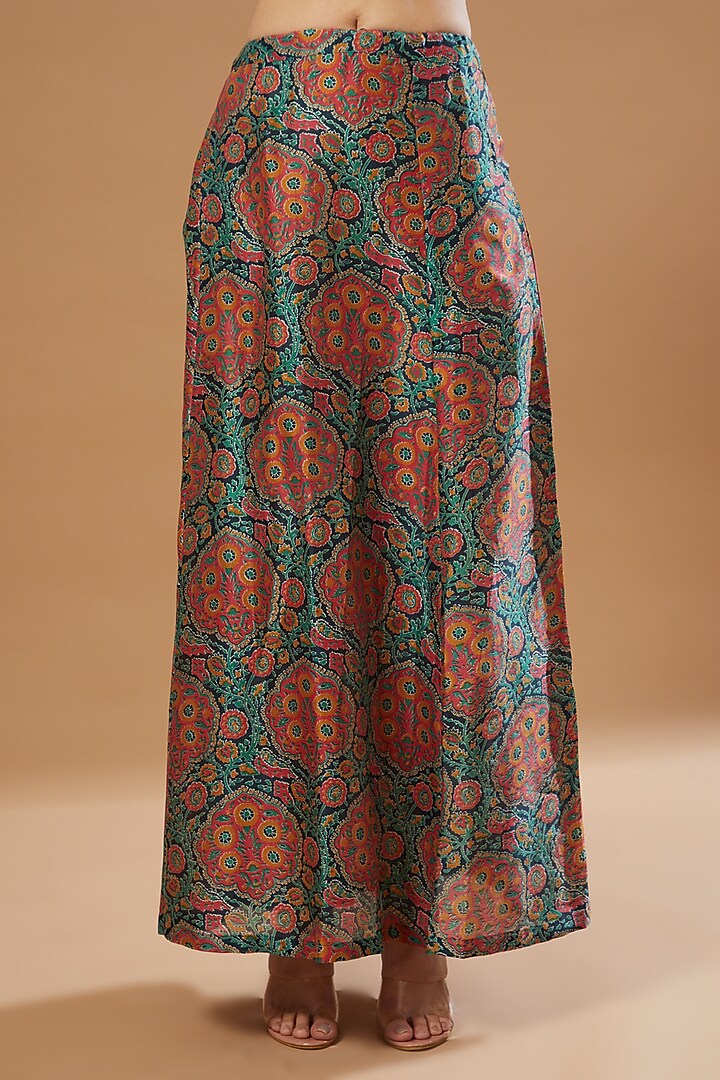 Blue Embroidered Reception Saree Set by Debyani at Pernia's Pop Up Shop