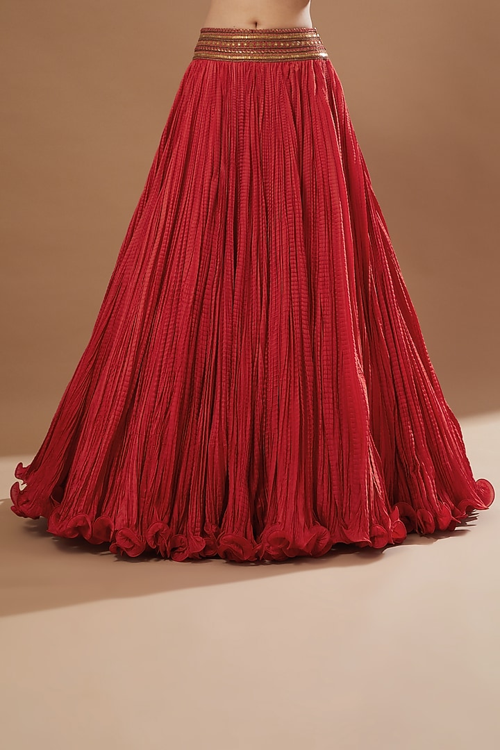 Red Chanderi & Mulmul Crushed Wedding Lehenga Set by Debyani at Pernia's Pop Up Shop