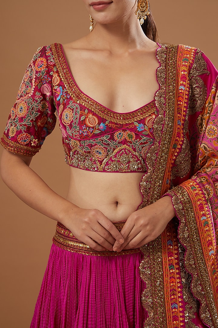 Magenta Chanderi & Mulmul Crushed Wedding Lehenga Set by Debyani at Pernia's Pop Up Shop