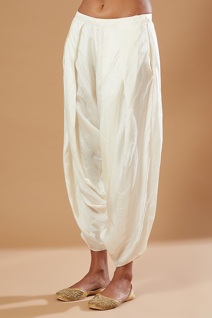 Mustard Silk Chanderi Kurta Set by Debyani at Pernia's Pop Up Shop