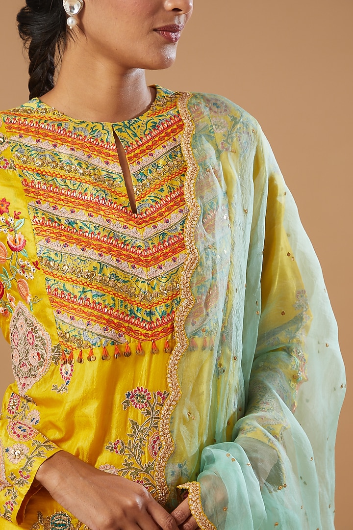 Mustard Silk Chanderi Kurta Set by Debyani at Pernia's Pop Up Shop