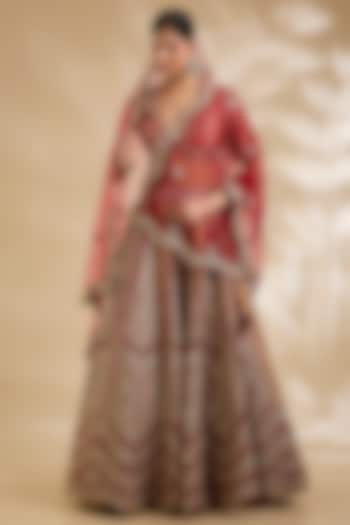 Red Silk Hand & Machine Embroidered Bridal Lehenga Set by Debyani at Pernia's Pop Up Shop