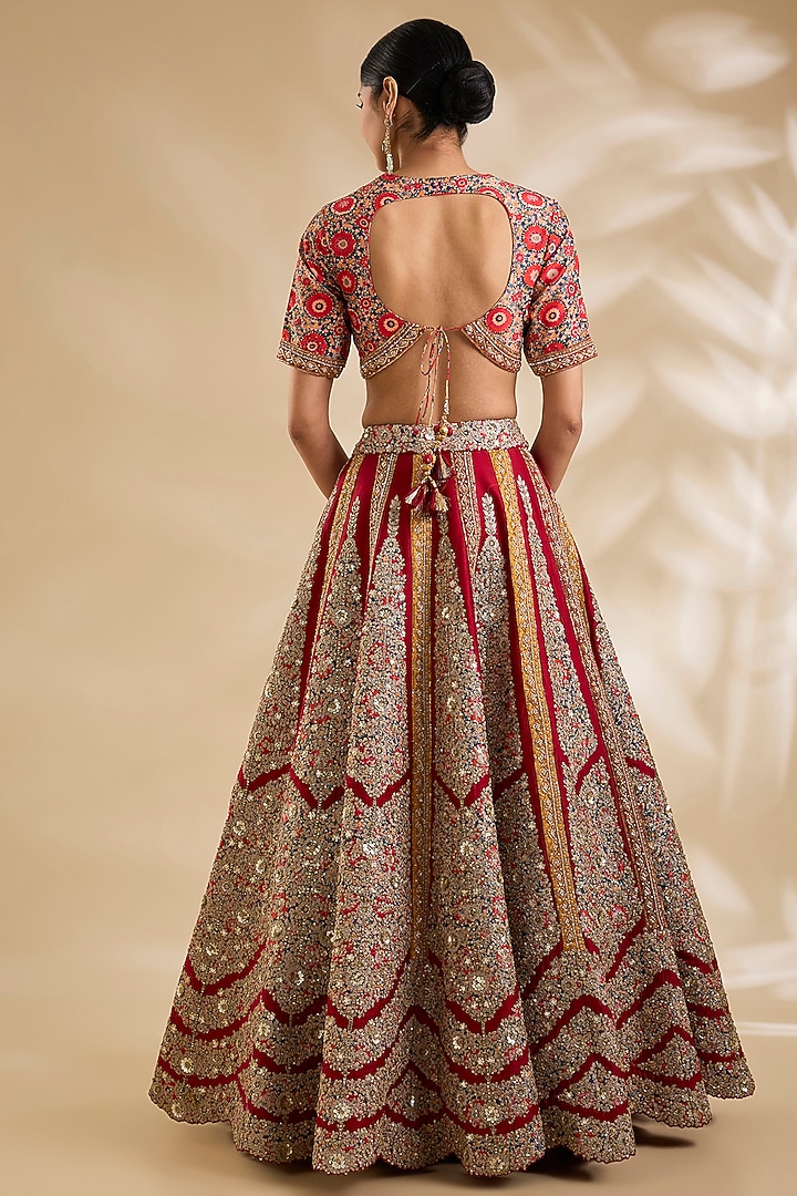 Red Silk Hand & Machine Embroidered Bridal Lehenga Set by Debyani at Pernia's Pop Up Shop