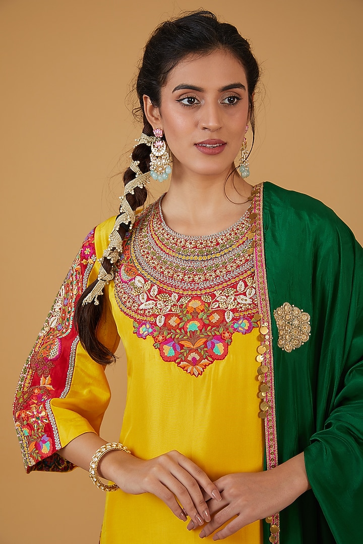 Yellow Chanderi Silk Hand Embroidered Kurta Set by Debyani at Pernia's Pop Up Shop