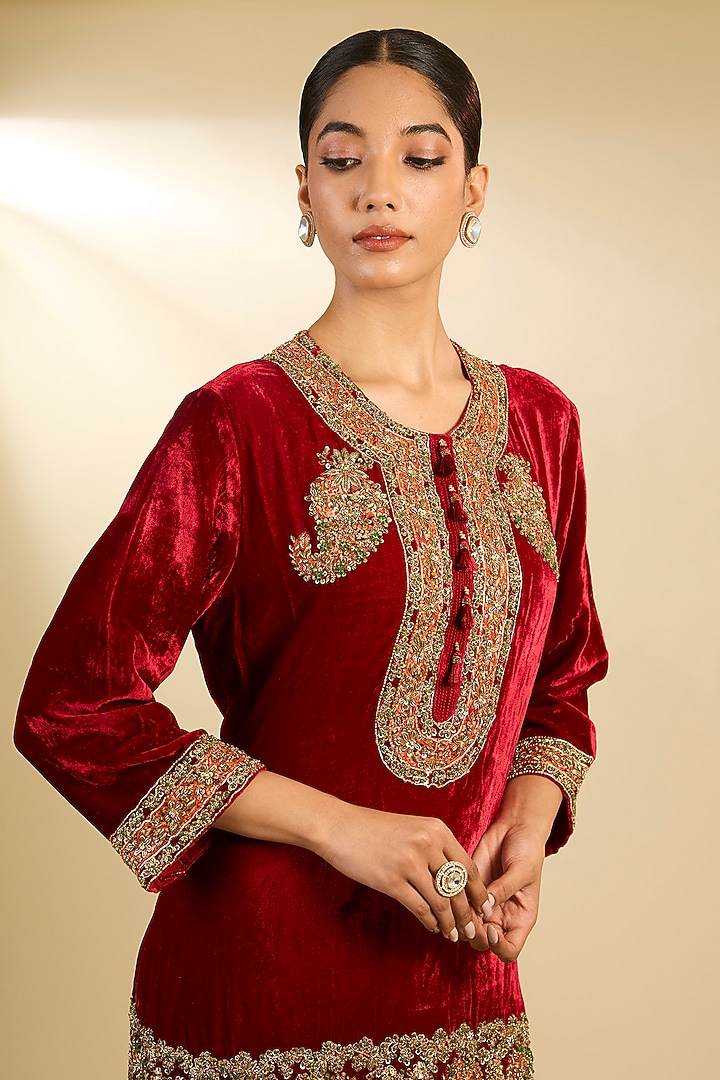 Red Silk Velvet Hand & Machine Embroidered Jamawar Kurta Set by Debyani at Pernia's Pop Up Shop