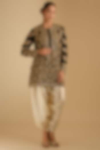 Olive Green Silk Hand & Machine Embroidered Kurta Set by Debyani at Pernia's Pop Up Shop