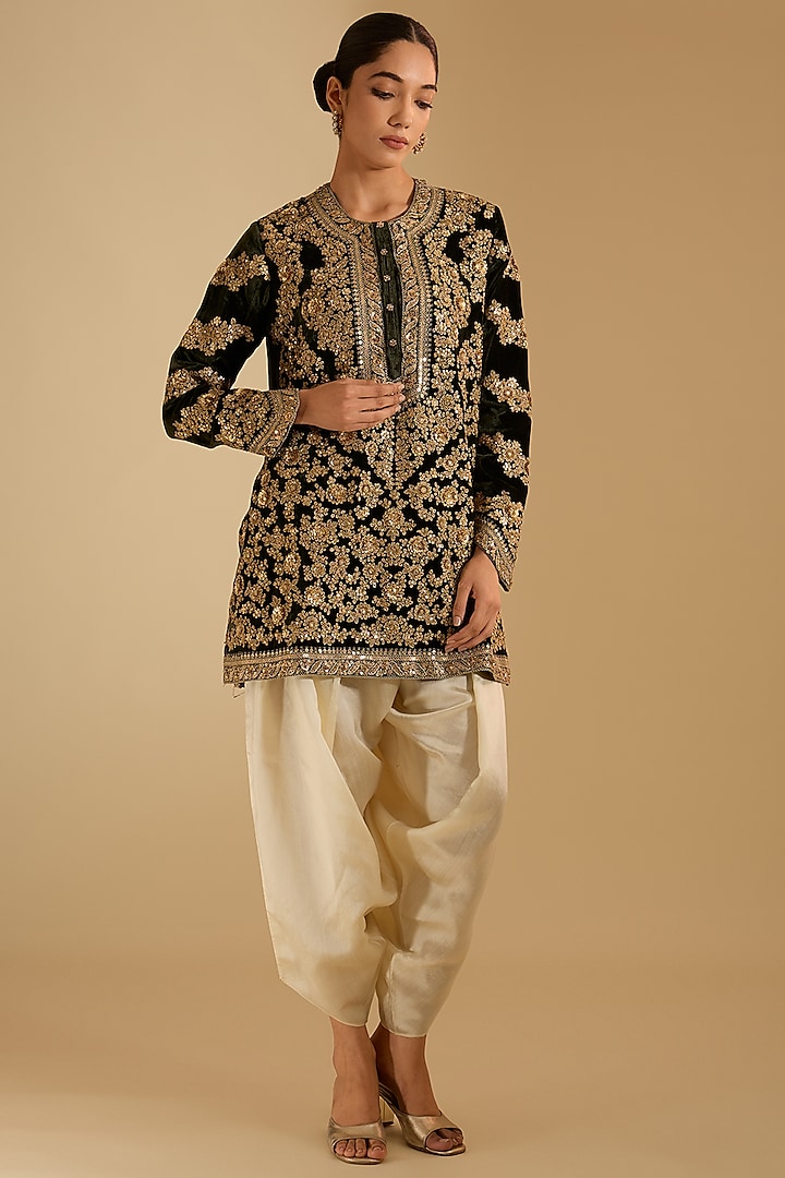 Olive Green Silk Hand & Machine Embroidered Kurta Set by Debyani at Pernia's Pop Up Shop